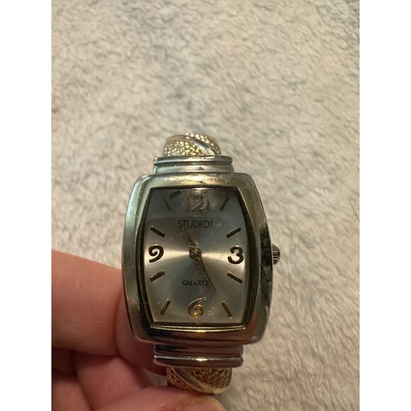 Studio Time STD951T Ladies Quartz Cuff Bracelet Watch Silver & Gold-Tone Stainle - Picture 3 of 8